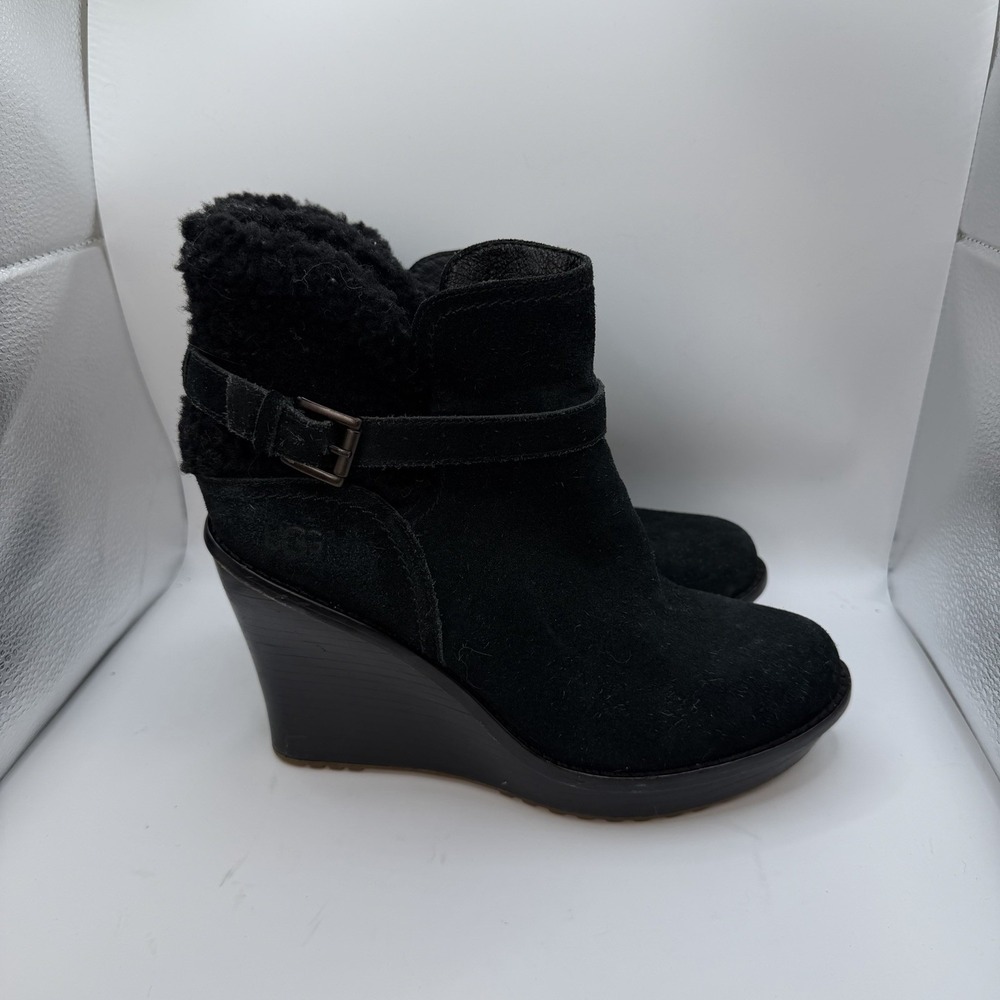 Ugg Australia Black Suede Wedge Heel Ankle Bootie Boot 1003064 Womens Sz 8.5 M
